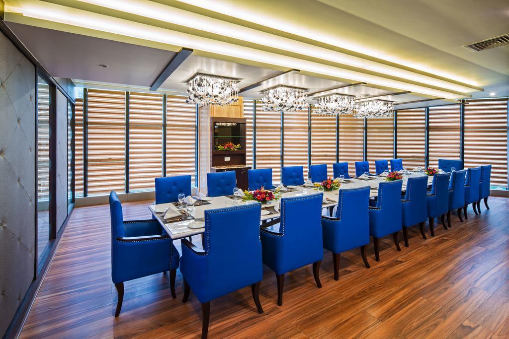 Clarks Exotica Convention Resort & Spa Devanahalli Екстериор снимка